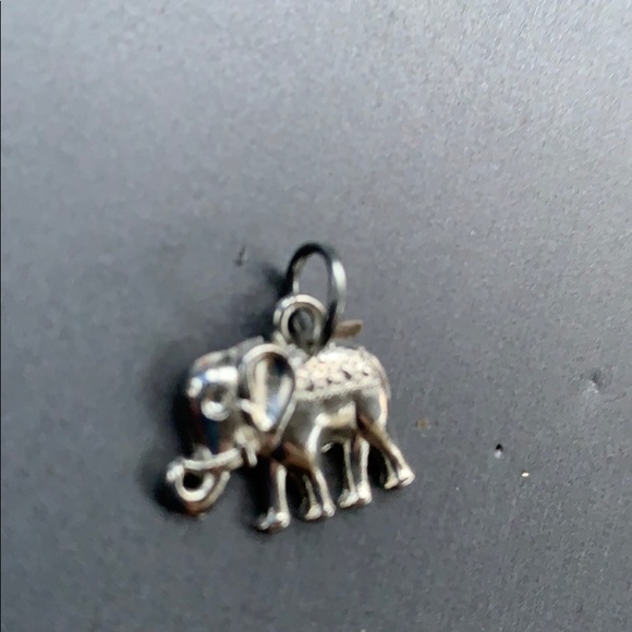 TINY ELEPHANT VINTAGE - Picture 3 of 4